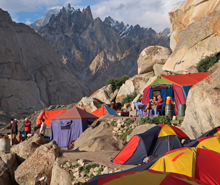 Pakistan Trekking K2 deutschsprachig